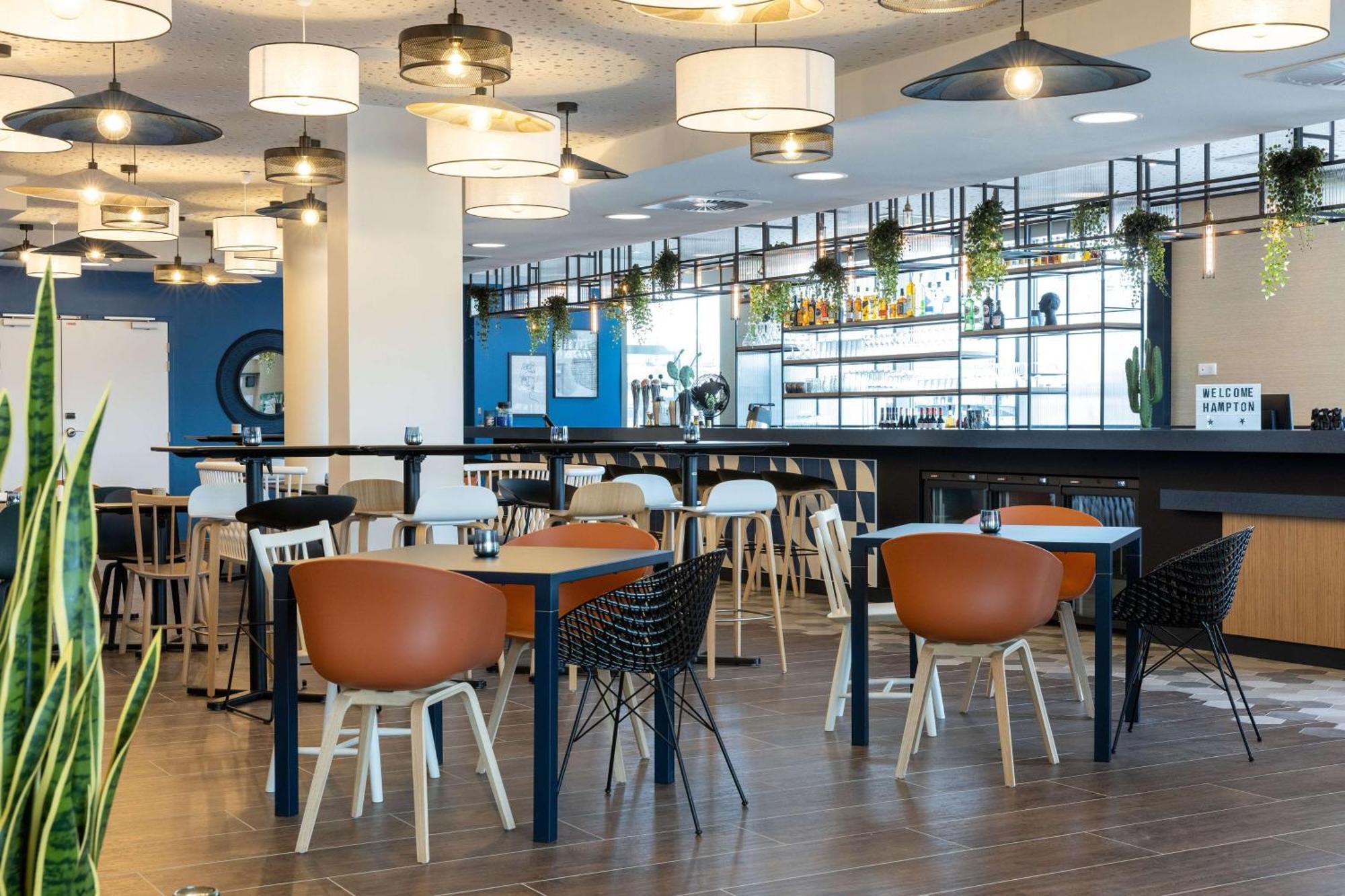 Hampton By Hilton Tours Centre, France Hotel Екстериор снимка